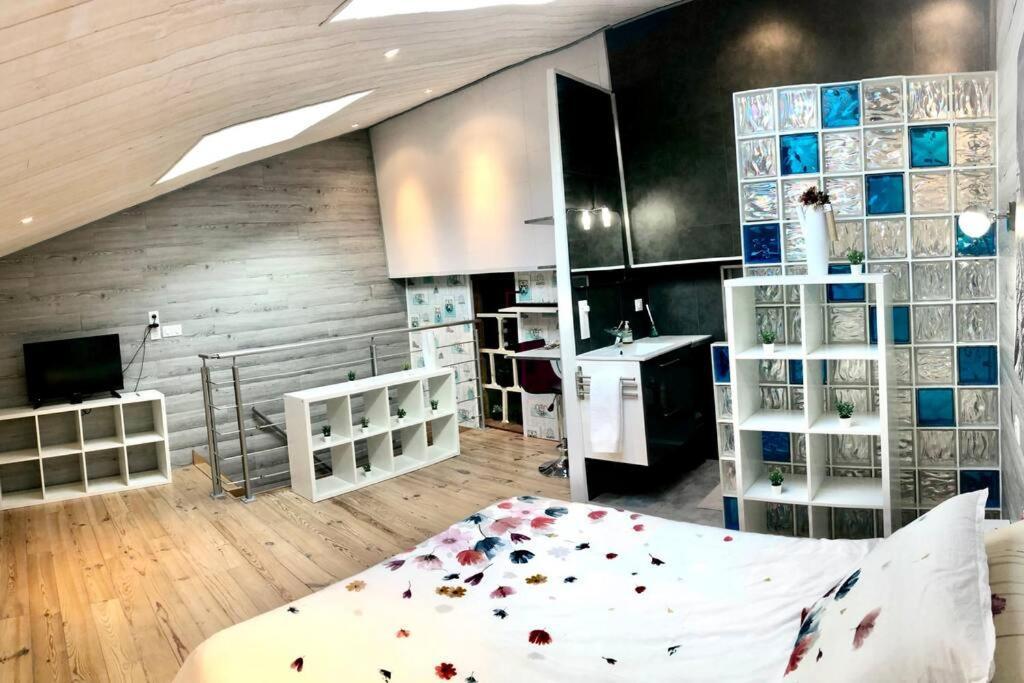 Duplex Atypique 20' De Toulouse Apartment Leguevin Bagian luar foto
